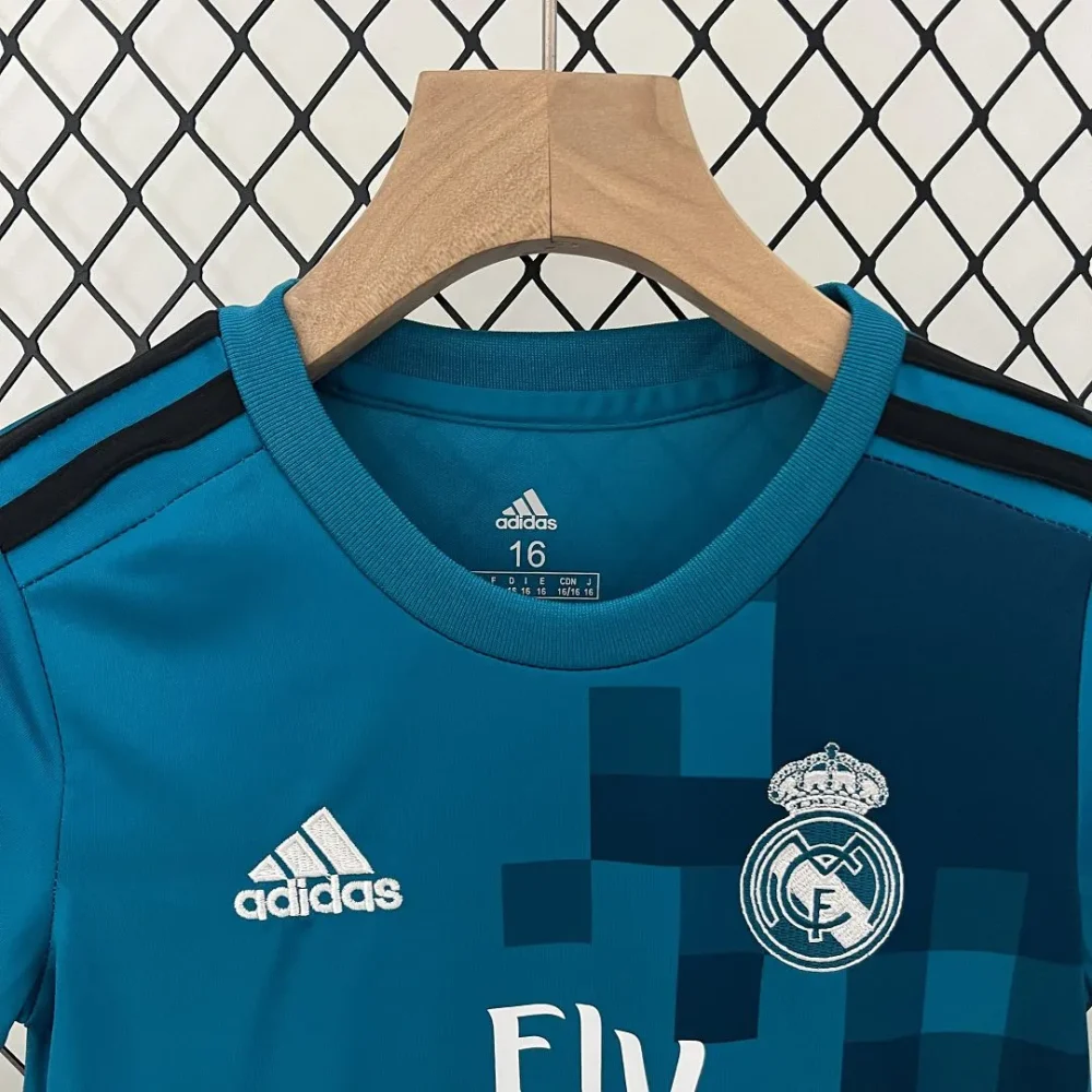 Real Madrid Retro Jersey Third Away Kids Kit Jersey+Shorts 2017/18 - Image 3