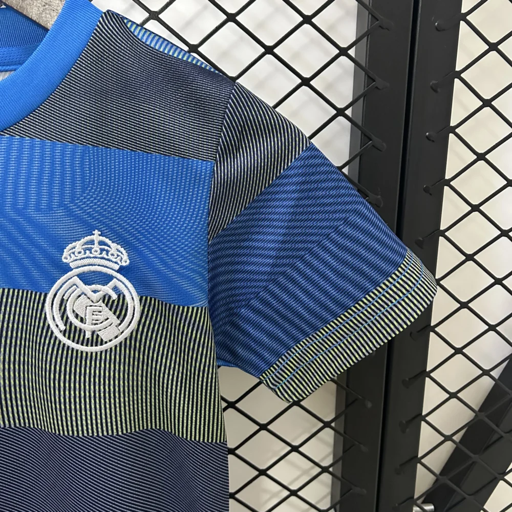Real Madrid Soccer Jersey Training Kids Kit Jersey+Shorts 2025/26 - Image 5