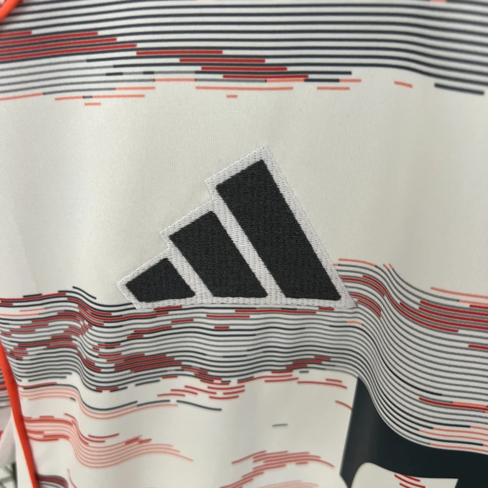 Bayern Munich Soccer Jersey Away Shirt 2025/26 - Image 4