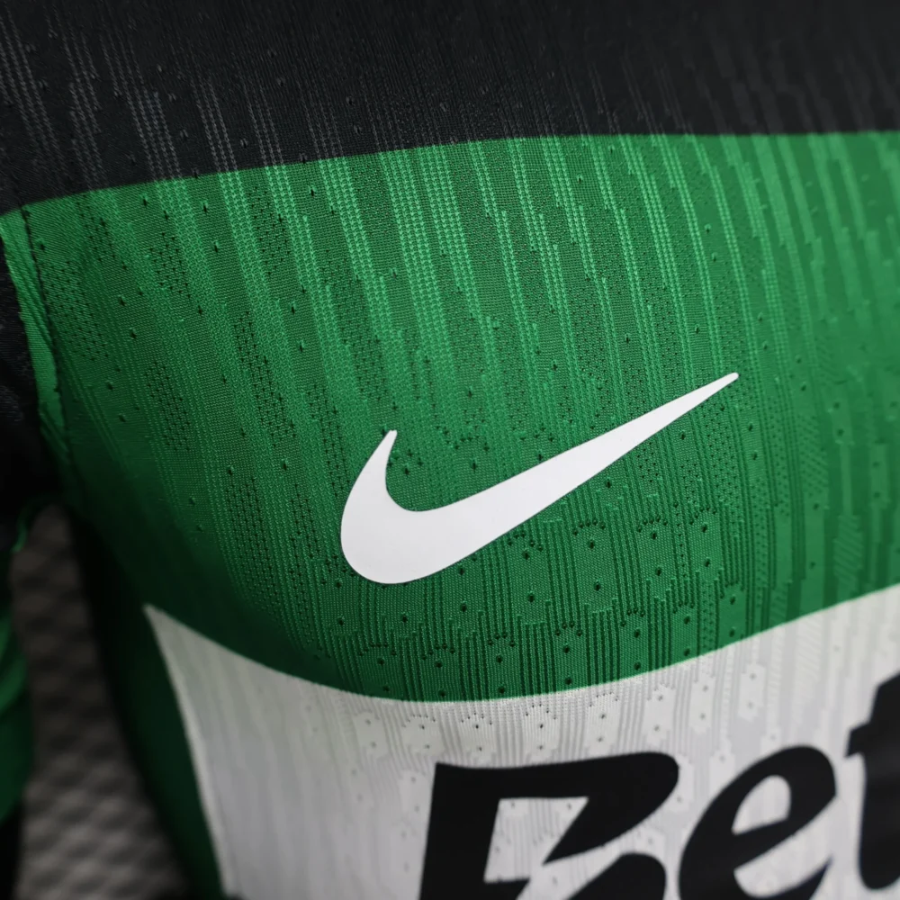 Sporting CP Authentic Soccer Jersey Home Shirt 2024/25 - Image 4