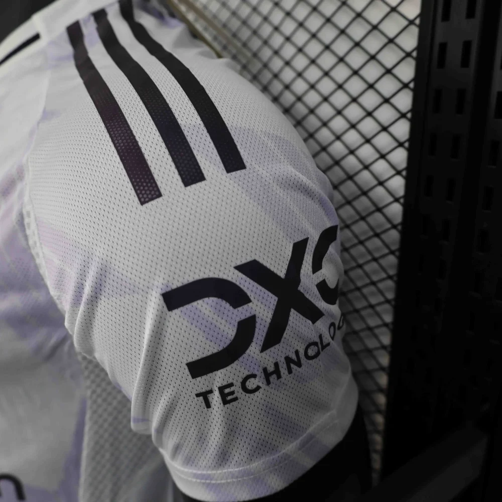Manchester United Authentic Away Jersey Shirt 2025/26 - Image 6