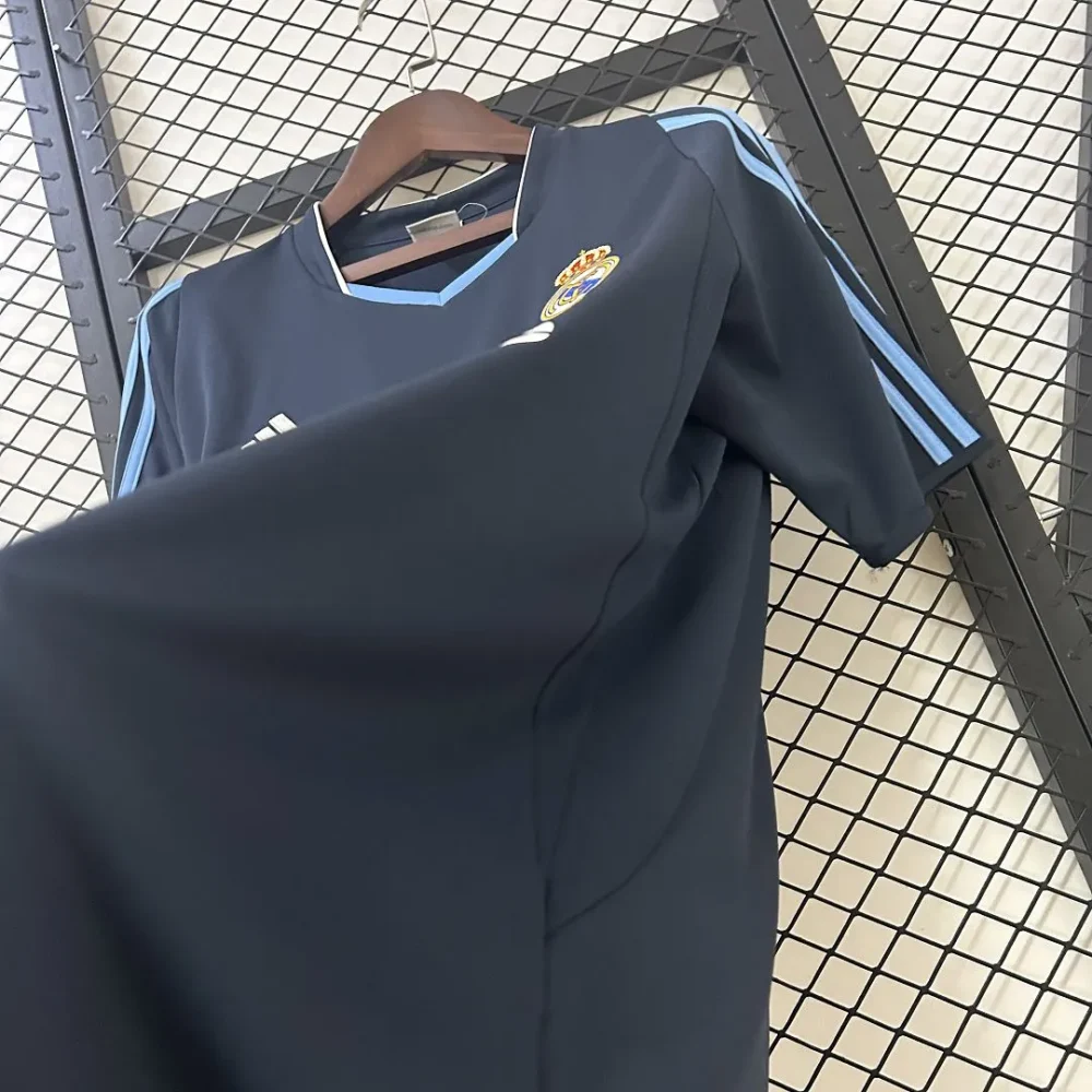Real Madrid Retro Jersey Away Custom Soccer Shirt 2003/04 - Image 6