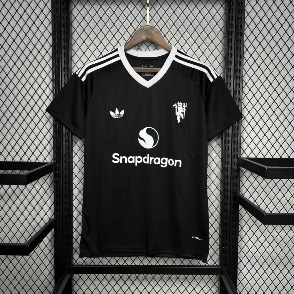 Manchester United Third Goalkeeper Football Jersey Shirt 2024/25