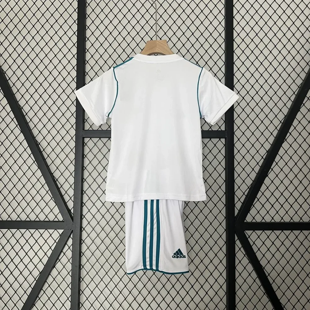 Real Madrid Retro Jersey Home Kids Kit Jersey+Shorts 2017/18 - Image 2