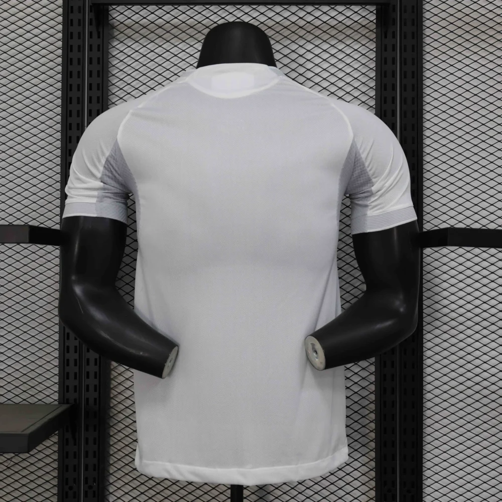 Real Madrid Authentic Soccer Jersey Home Shirt 2025/26 - Image 2