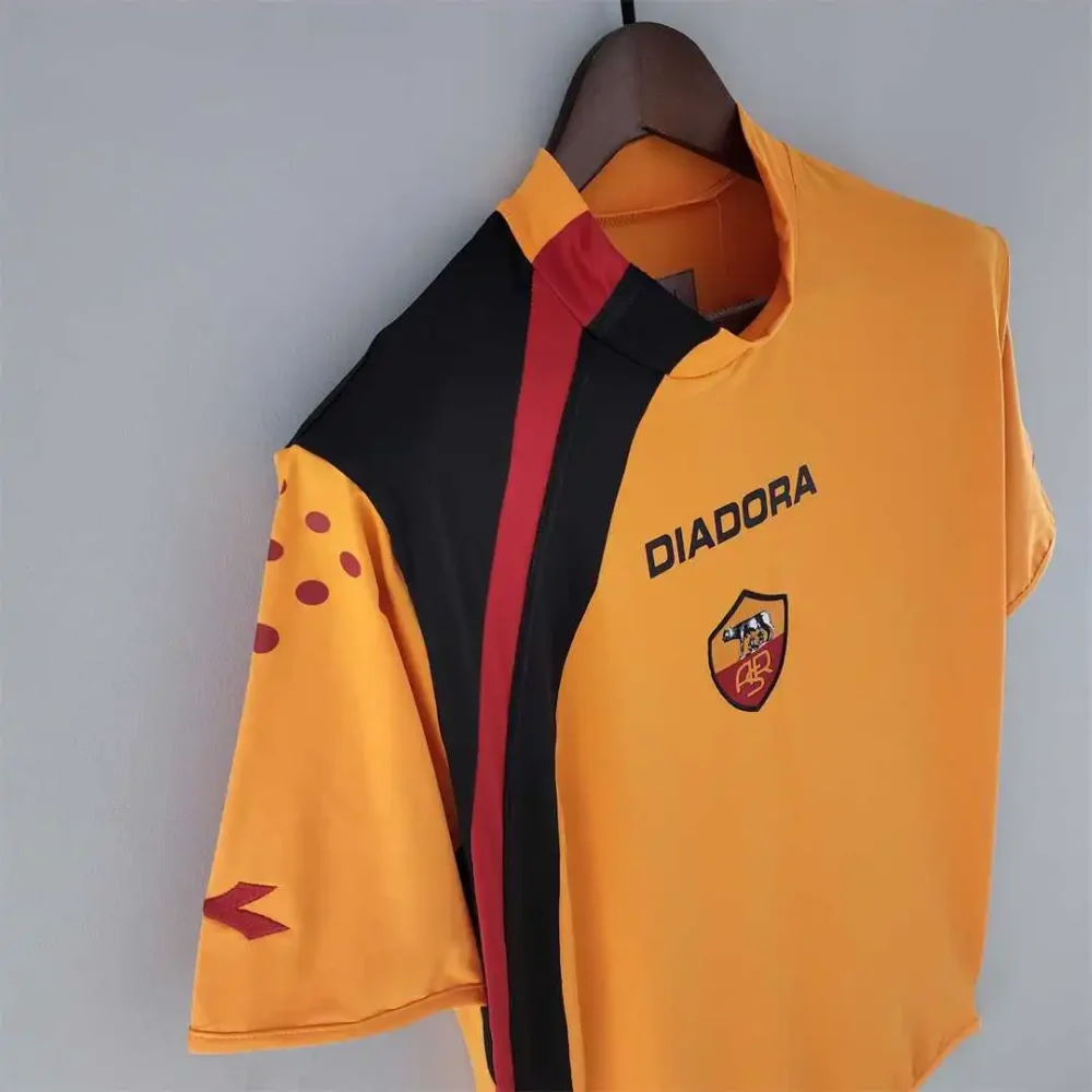 Roma Retro Soccer Jersey Home Custom Shirt 2005/06 - Image 4