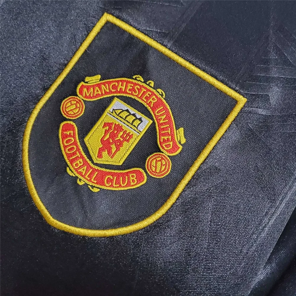 Manchester United Retro Away Football Jersey Shirt 1993/94 - Image 6