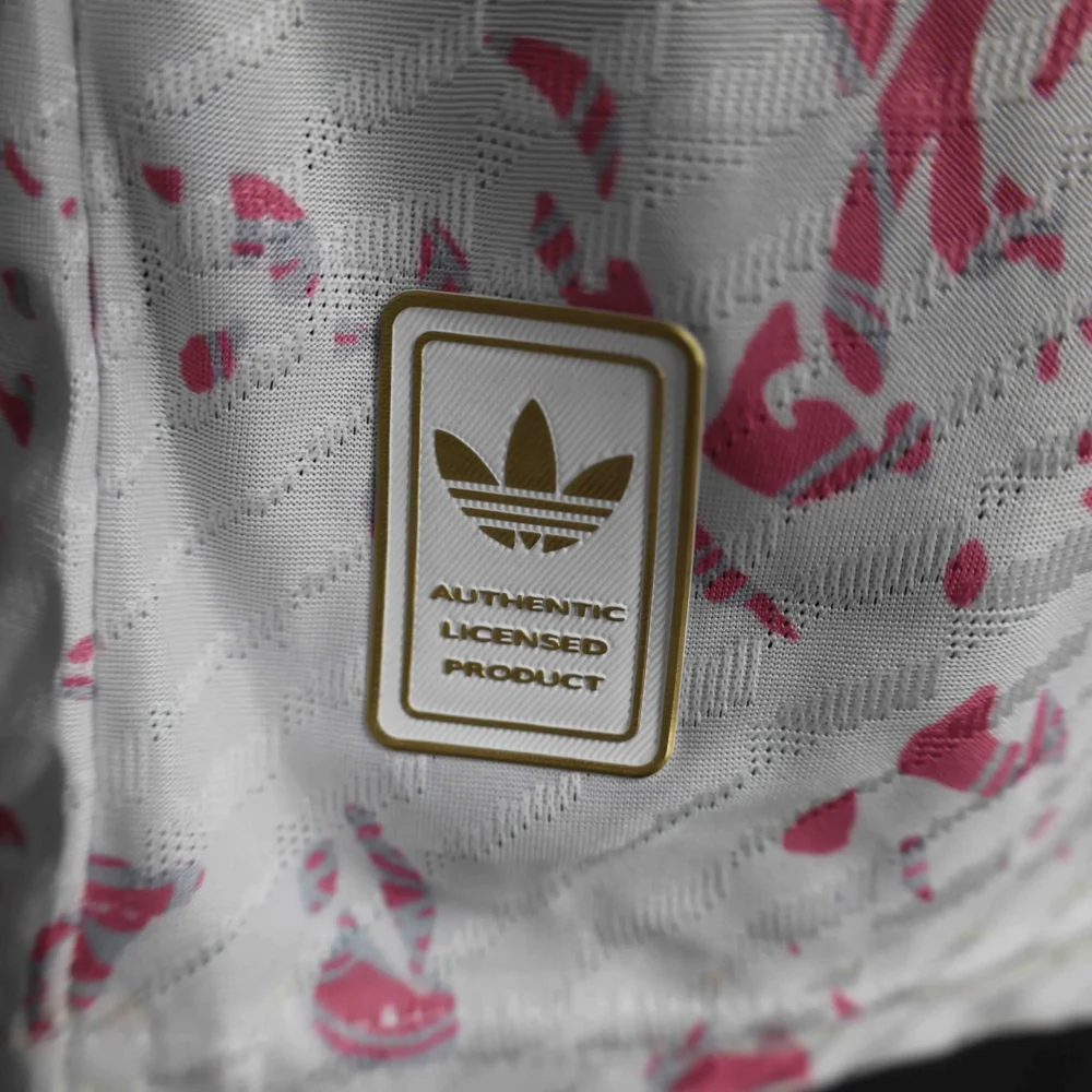 Real Madrid Authentic Soccer Jersey Dragon Pink Special Edition Shirt 2025/26 - Image 6