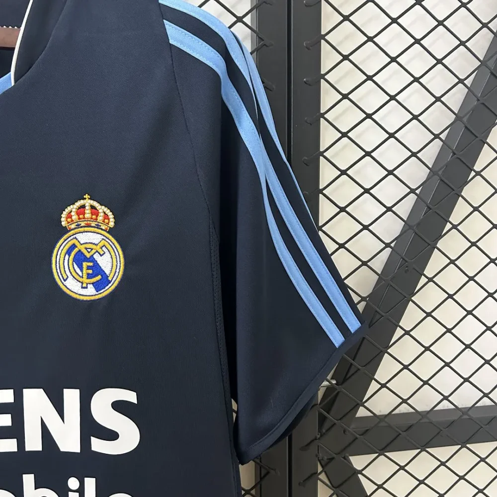 Real Madrid Retro Jersey Away Custom Soccer Shirt 2003/04 - Image 5