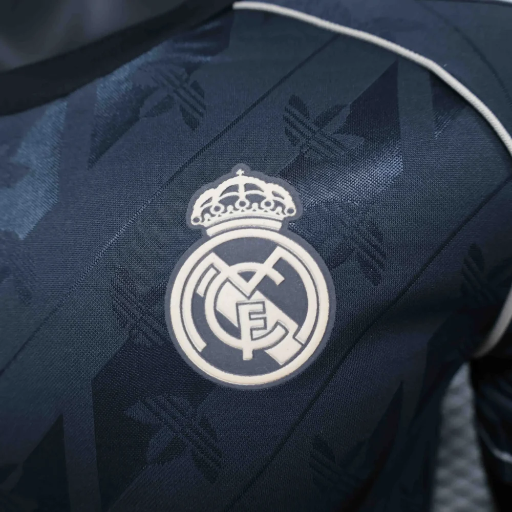 Real Madrid Authentic Soccer Jersey Retro Style Special Edition Shirt 2024/25 - Image 5