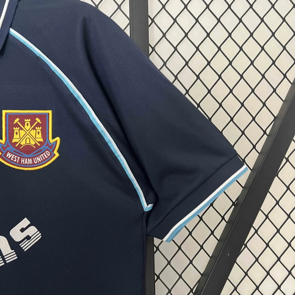 West Ham United Retro Football Jersey Third Away Custom Shirt 1999/01 - Image 4
