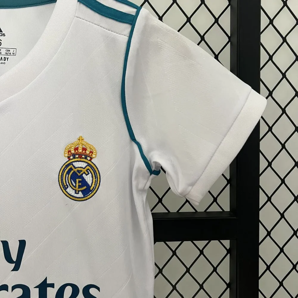 Real Madrid Retro Jersey Home Kids Kit Jersey+Shorts 2017/18 - Image 5