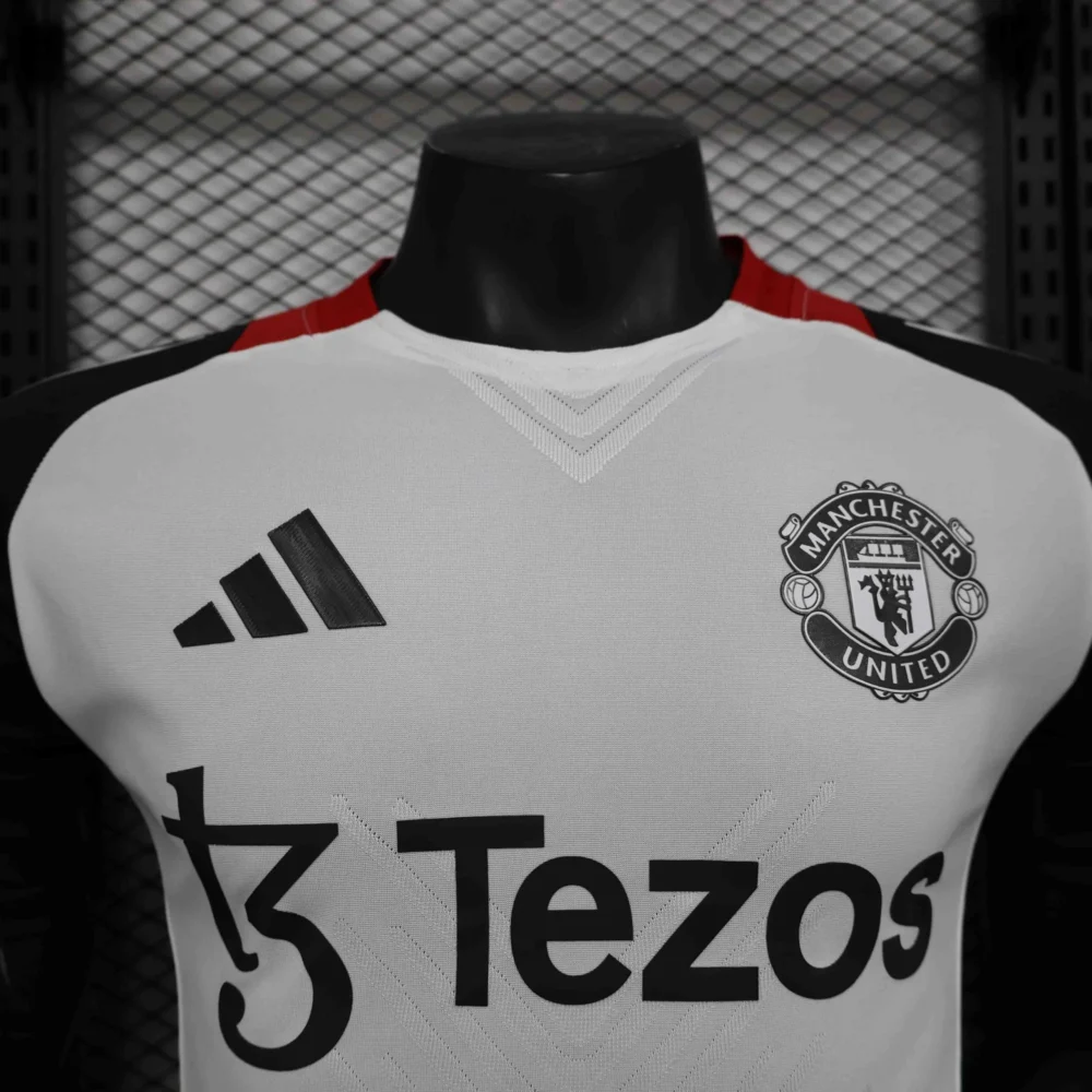 Manchester United Authentic Training Football Jersey Shirt 2025/26 - Image 3