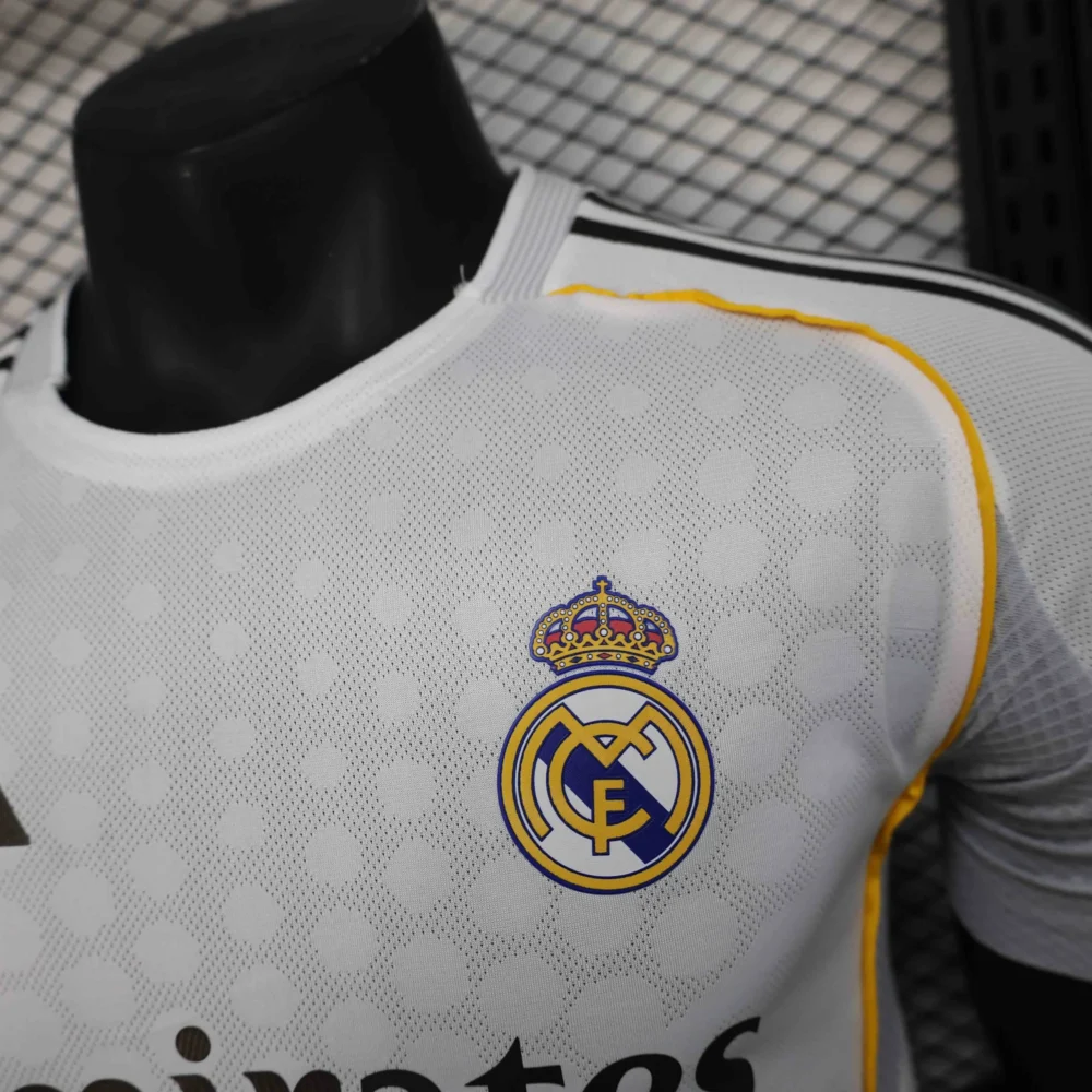Real Madrid Authentic Soccer Jersey Home Shirt 2025/26 - Image 5