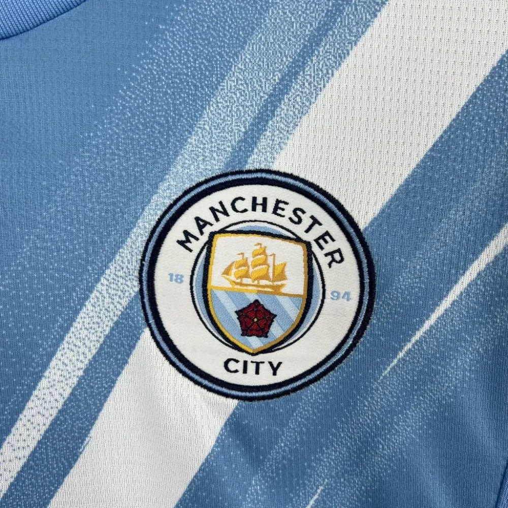 Manchester City Home Women's Football Jersey Shirt 2025/26 - Image 5