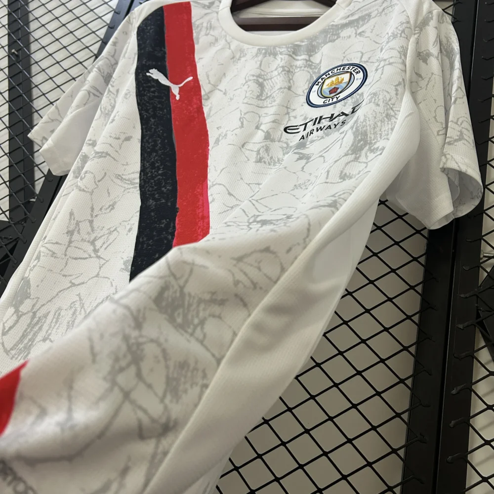 Manchester City Away Football Jersey Shirt 2025/26 - Image 4