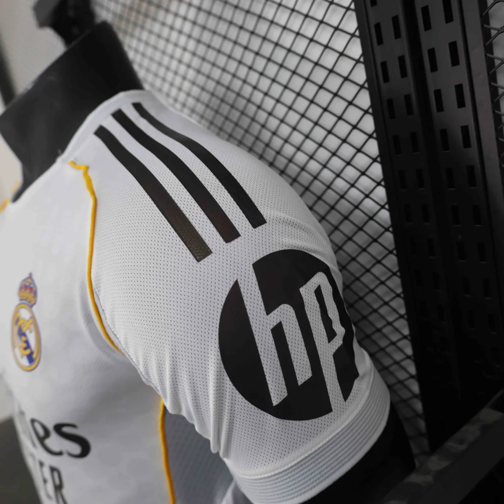 Real Madrid Authentic Soccer Jersey Home Shirt 2025/26 - Image 6