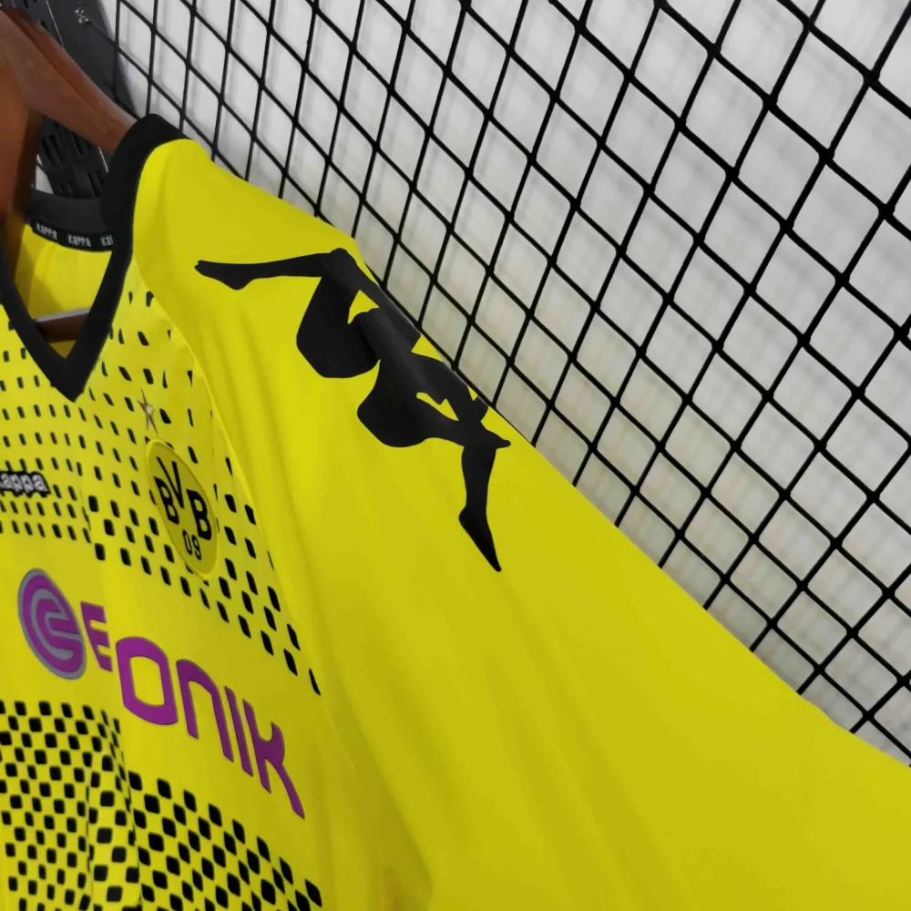 Borussia Dortmund Retro Jersey Home Soccer Shirt 2011/12 - Image 6