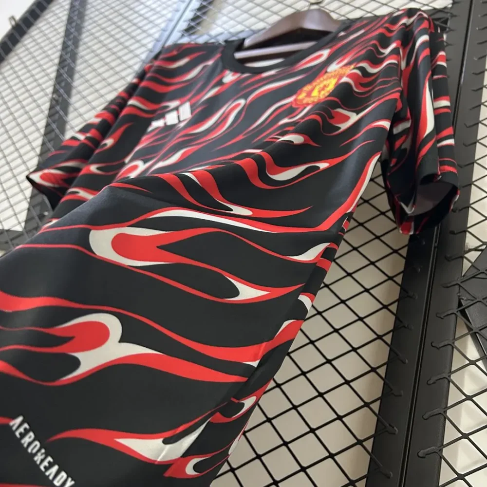 Manchester United Pre-Match Football Jersey Shirt 2025/26 - Image 6