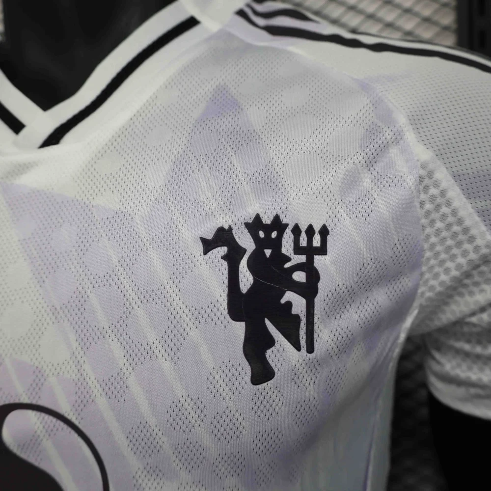 Manchester United Authentic Away Jersey Shirt 2025/26 - Image 5