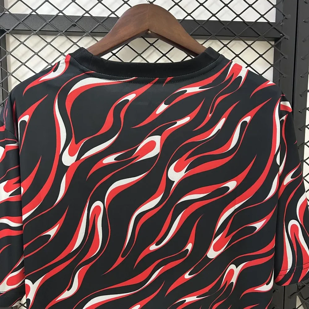 Manchester United Pre-Match Football Jersey Shirt 2025/26 - Image 8