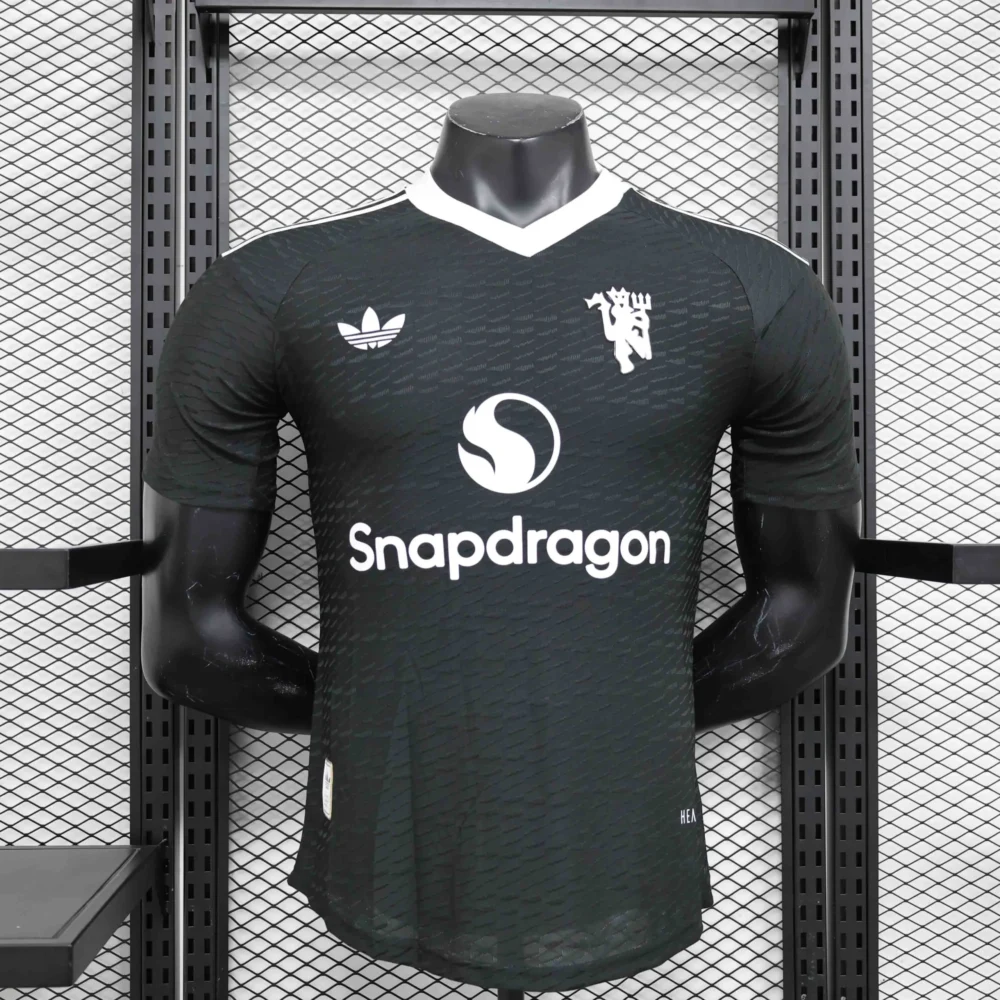 Manchester United Authentic Third Goalkeeper Football Jersey Shirt 2024/25