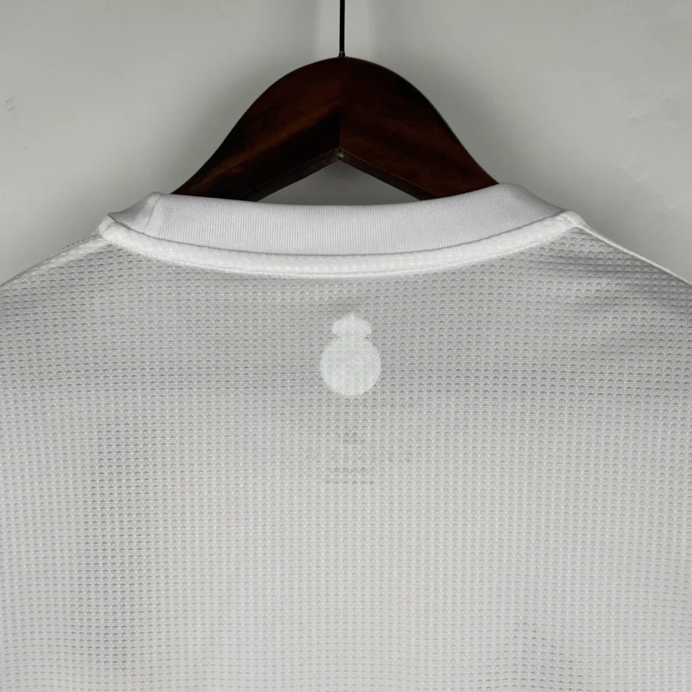Real Madrid Retro Jersey Home Long Sleeve Custom Soccer Shirt 2015/16 - Image 9