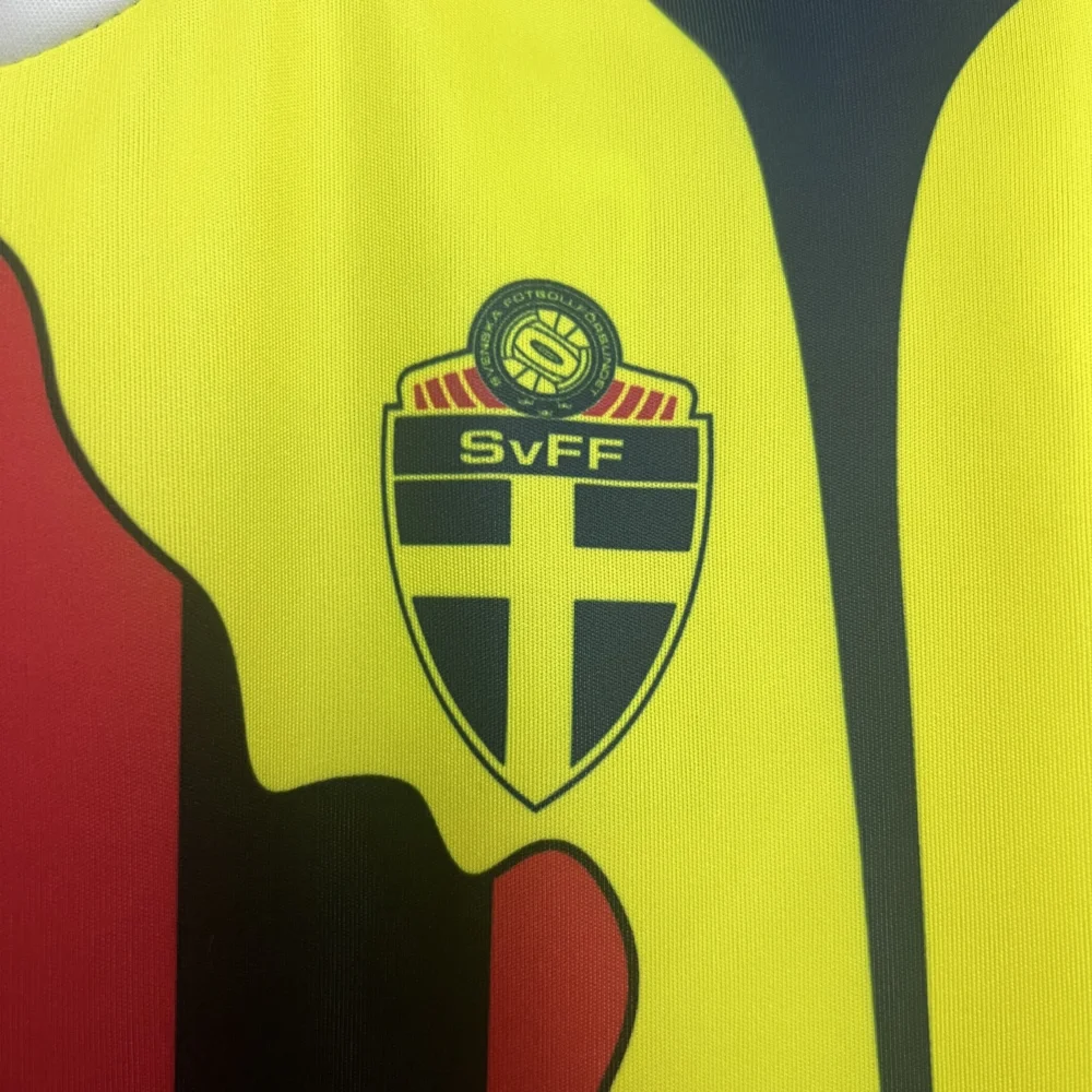 Ibrahimovic Commemorative Edition Shirt 2025/26 - All Club Mix - Image 6