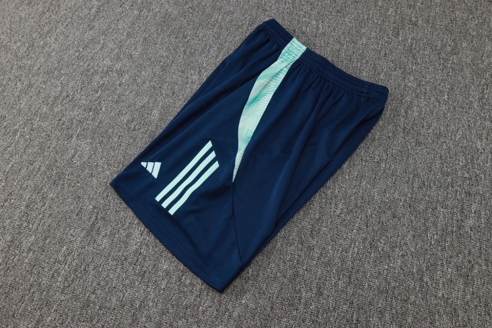 Arsenal Sleeveless Training Kit Green 2024/25 - Image 14