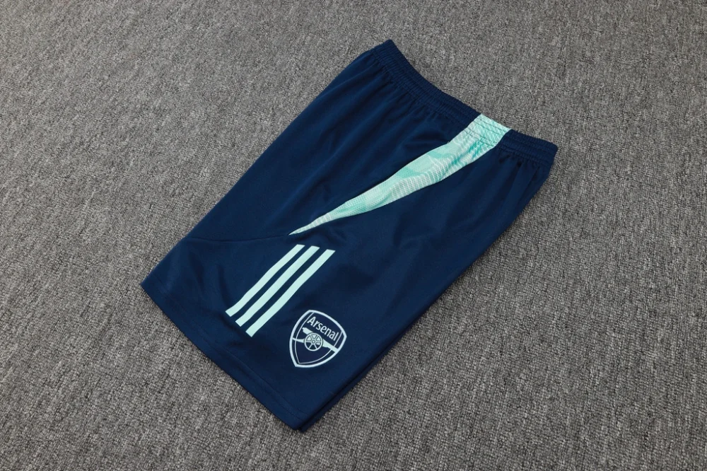 Arsenal Sleeveless Training Kit Green 2024/25 - Image 15