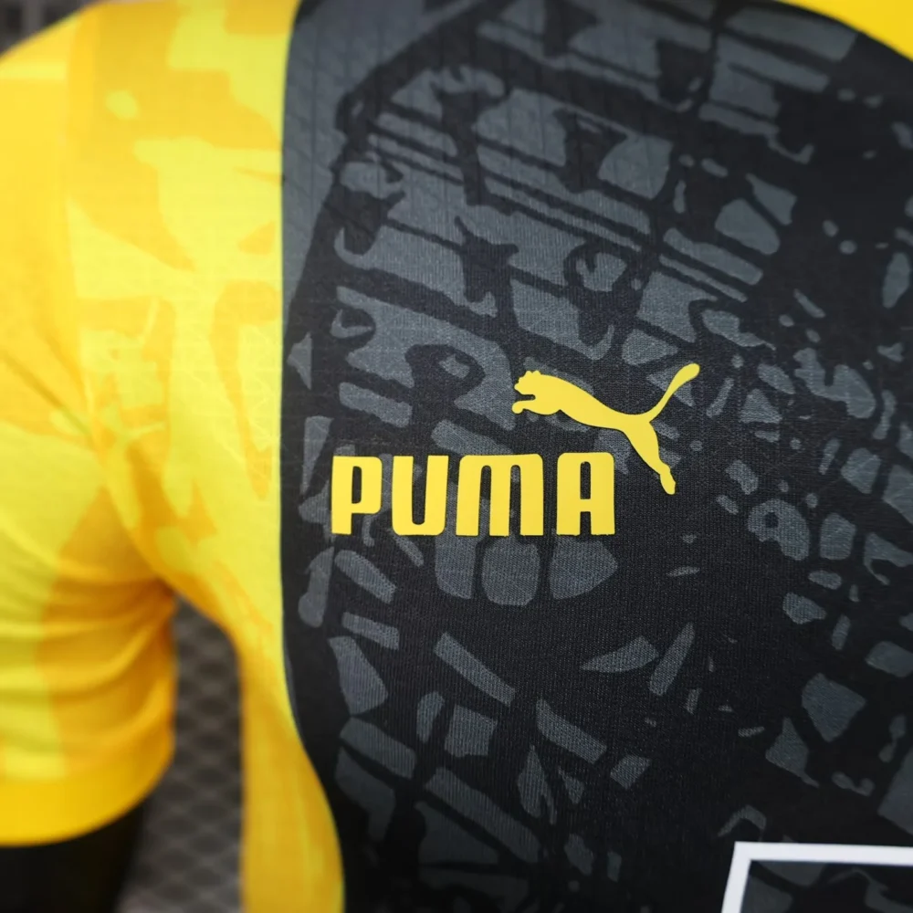 Borussia Dortmund Special Jersey Player Version 2024/25 - Image 4