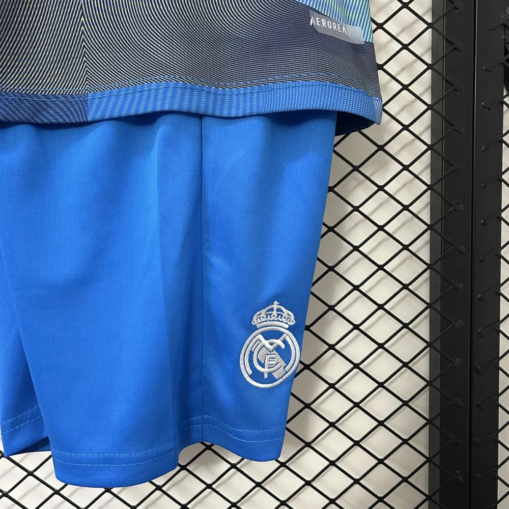Real Madrid Soccer Jersey Training Kids Kit Jersey+Shorts 2025/26 - Image 7