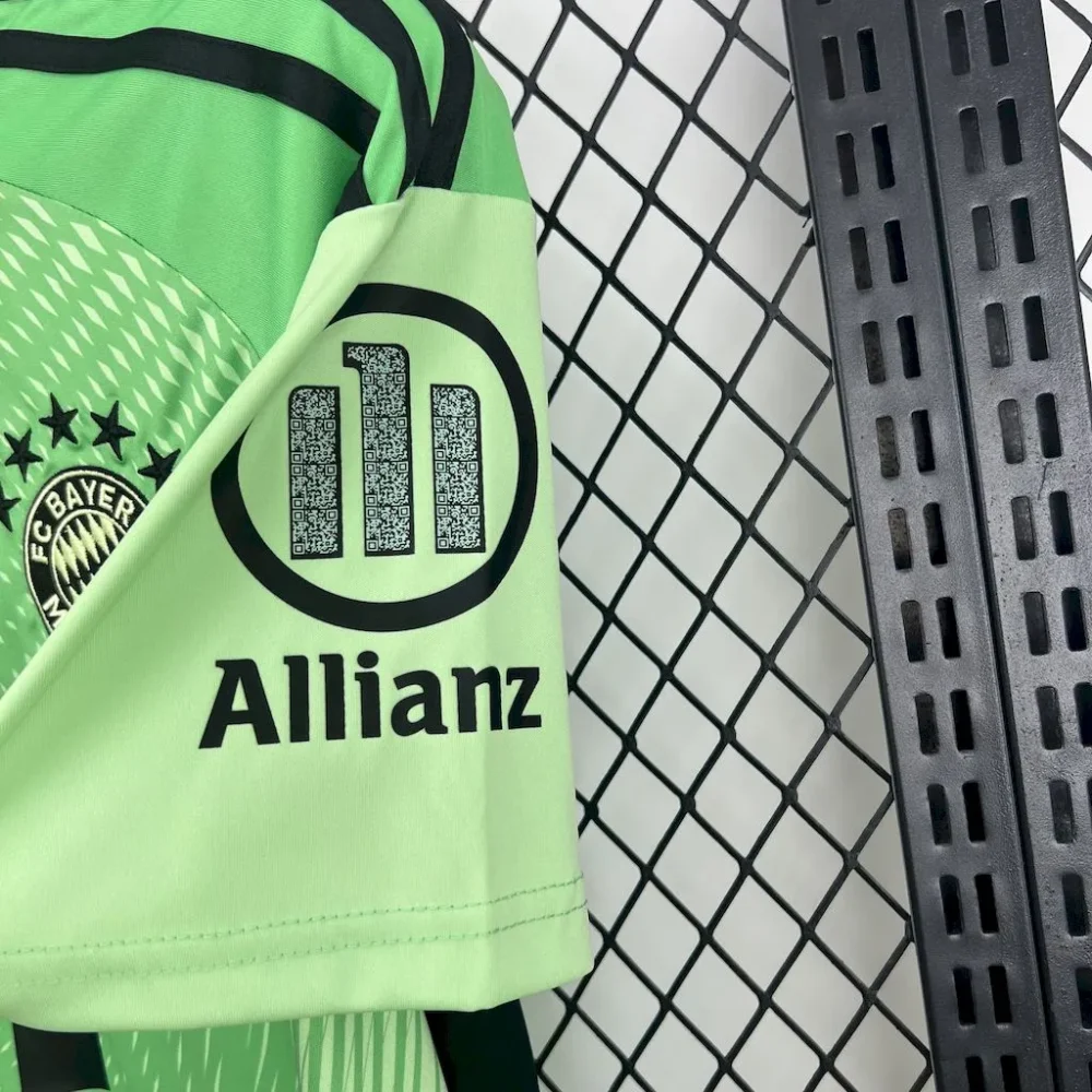 Bayern Munich Soccer Jersey Green Goalkeeper Shirt 2025/26 - Image 5