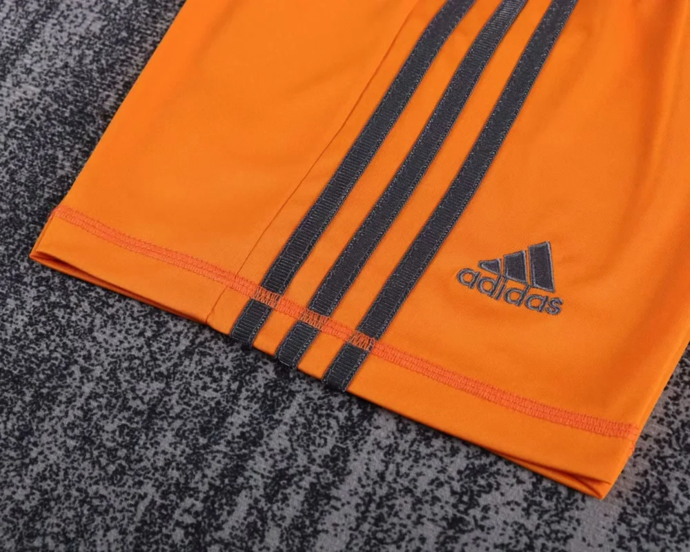 Real Madrid Retro Jersey Third Away Kids Kit Jersey+Shorts 2013/14 - Image 7
