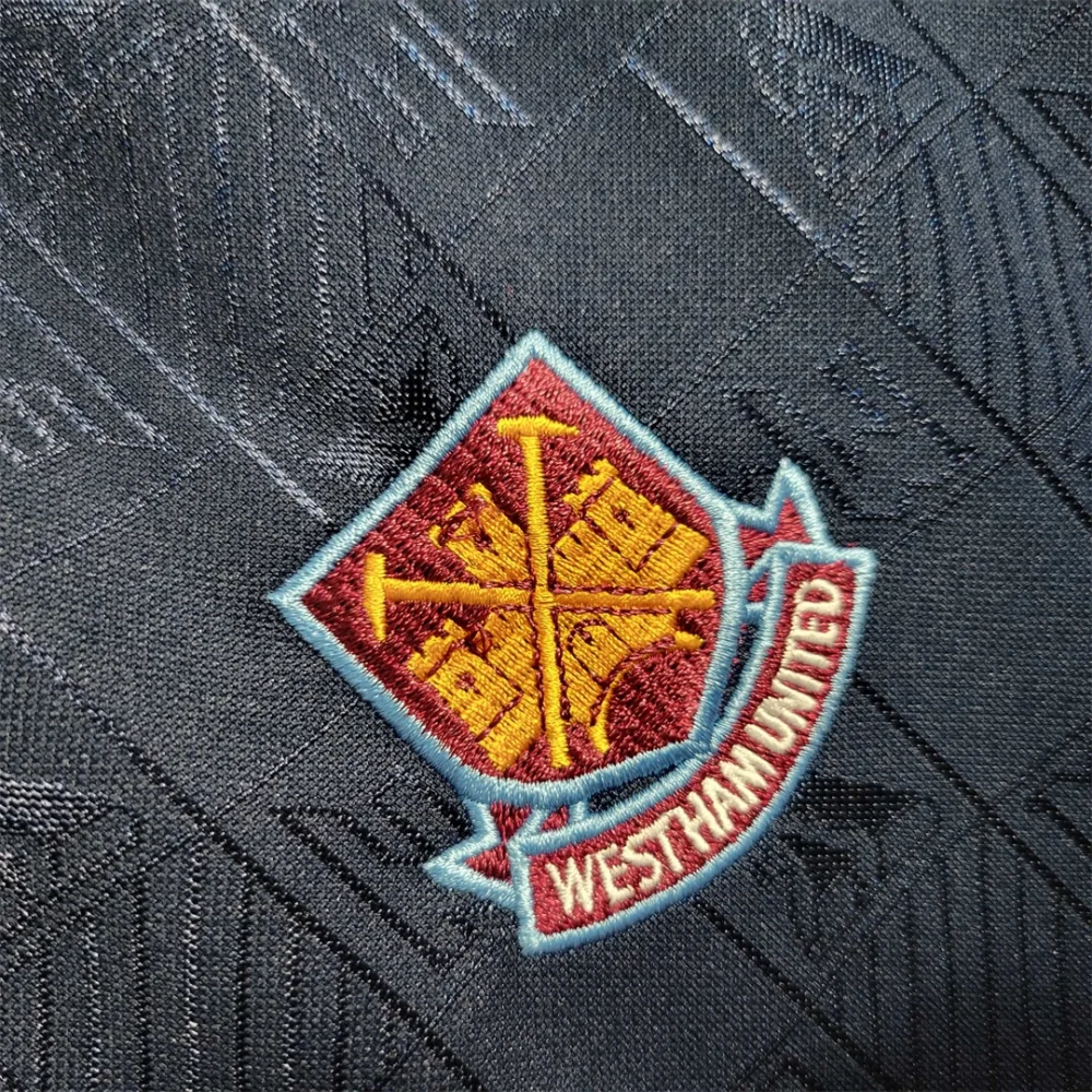 West Ham United Retro Football Jersey Iron Maiden Home Joint Board Shirt 1999/01 - Image 7