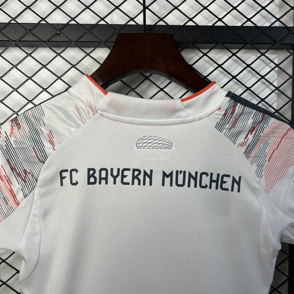 Bayern Munich Away Kids Kit Jerseys+Shorts 2025/26 - Image 7