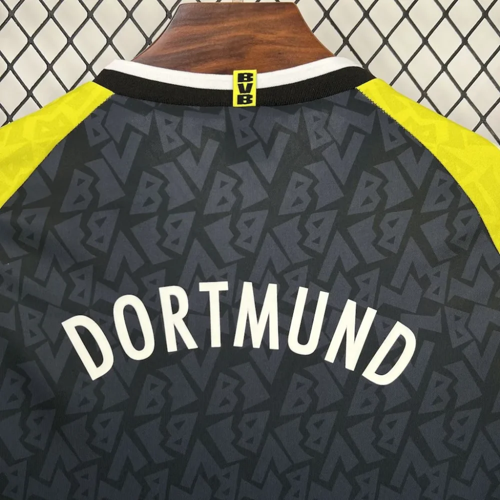 Borussia Dortmund Retro Jersey Away Soccer Shirt 1995/96 - Image 7