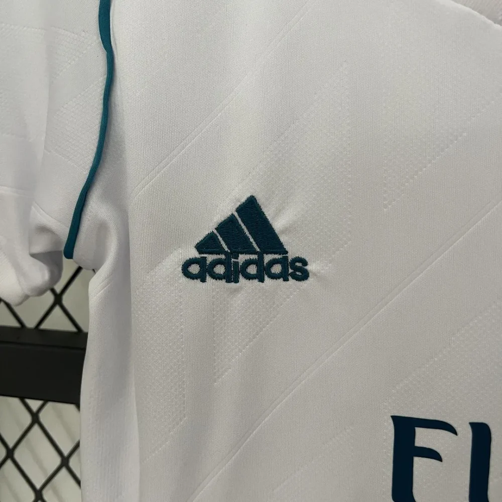Real Madrid Retro Jersey Home Kids Kit Jersey+Shorts 2017/18 - Image 4