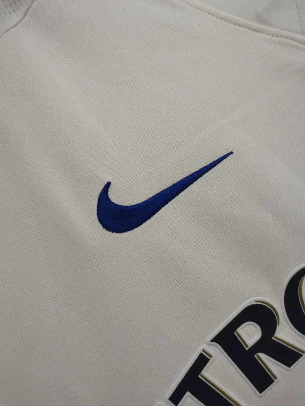 Leeds United Retro Football Jersey Home Shirt 2000/01 - Image 5