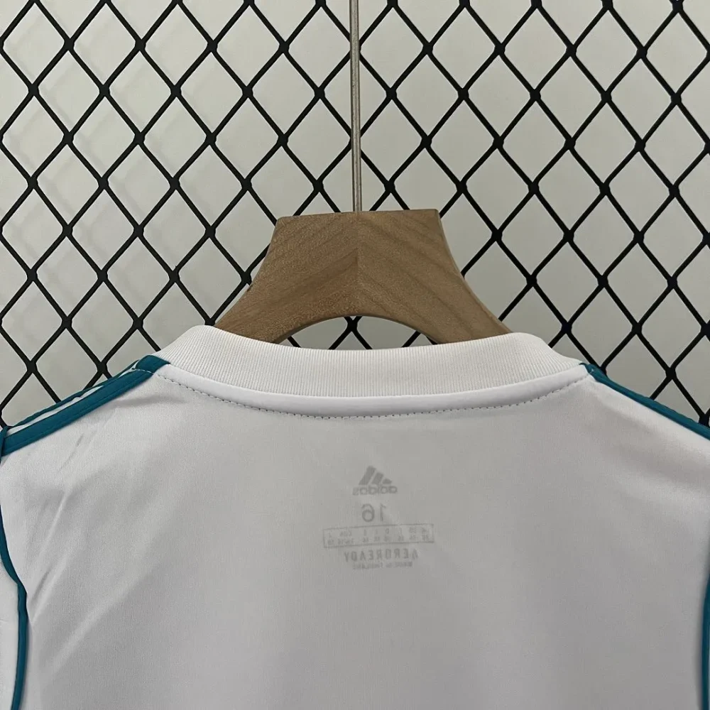 Real Madrid Retro Jersey Home Kids Kit Jersey+Shorts 2017/18 - Image 8