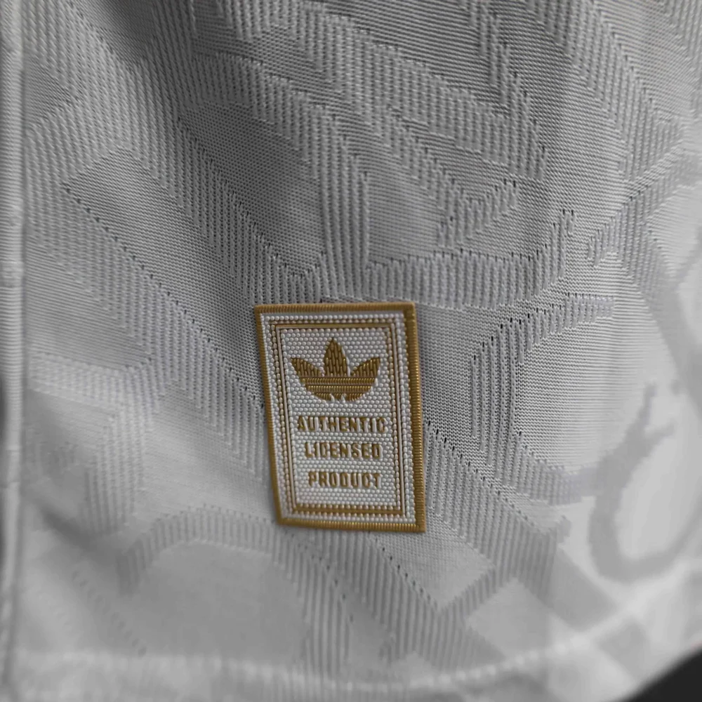 Real Madrid Authentic Soccer Jersey Golden Special Edition Shirt 2024/25 - Image 7