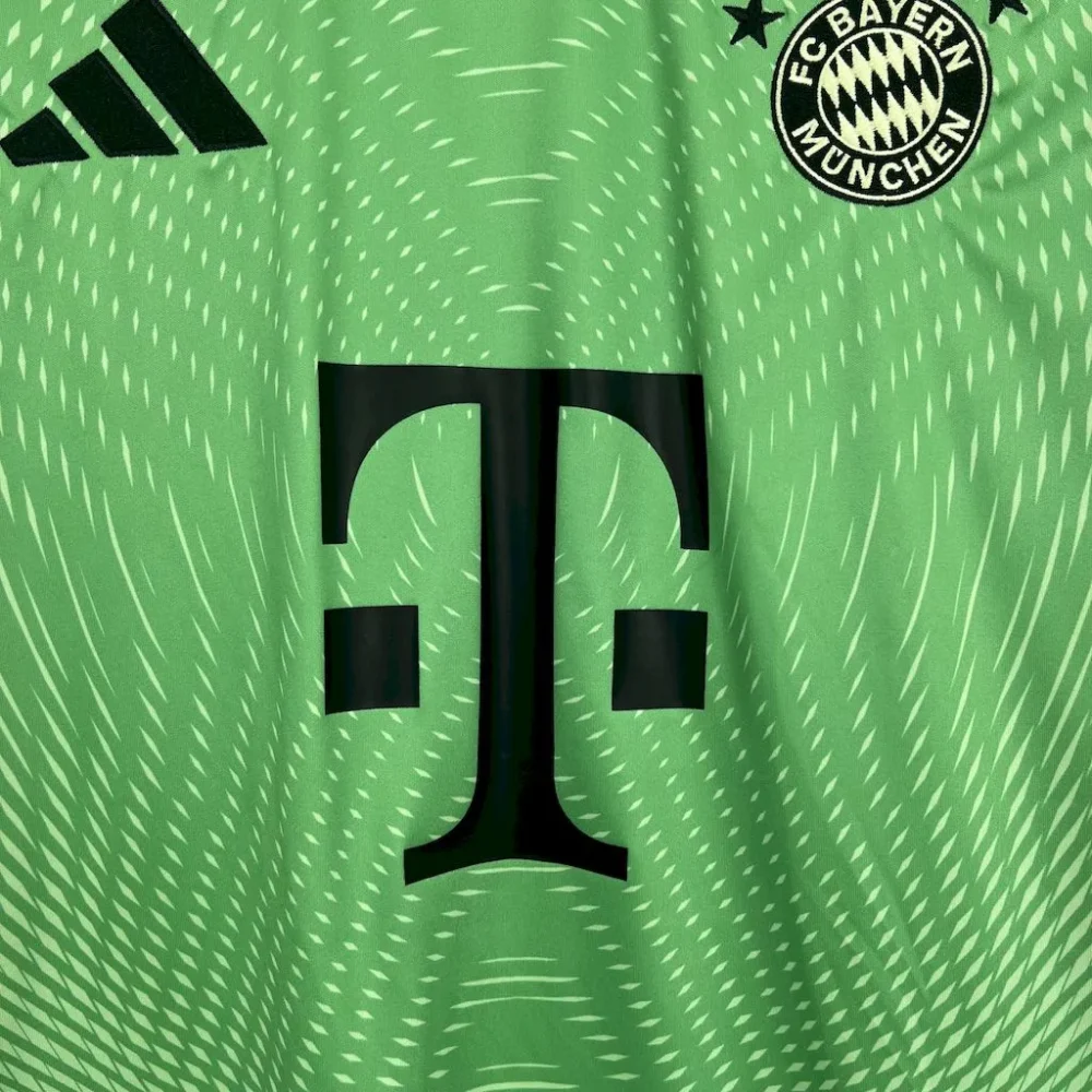 Bayern Munich Soccer Jersey Green Goalkeeper Shirt 2025/26 - Image 3
