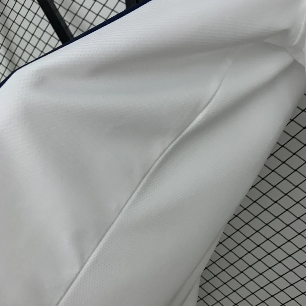 Manchester City Retro Third Away Football Jersey Shirt 2013/14 - Image 6