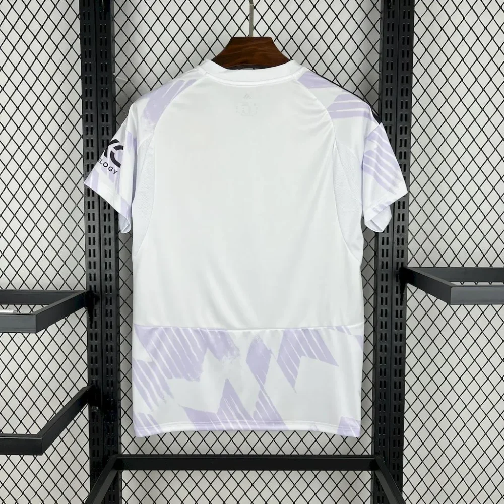 Manchester United Away Football Jersey Shirt 2025/26 - Image 2