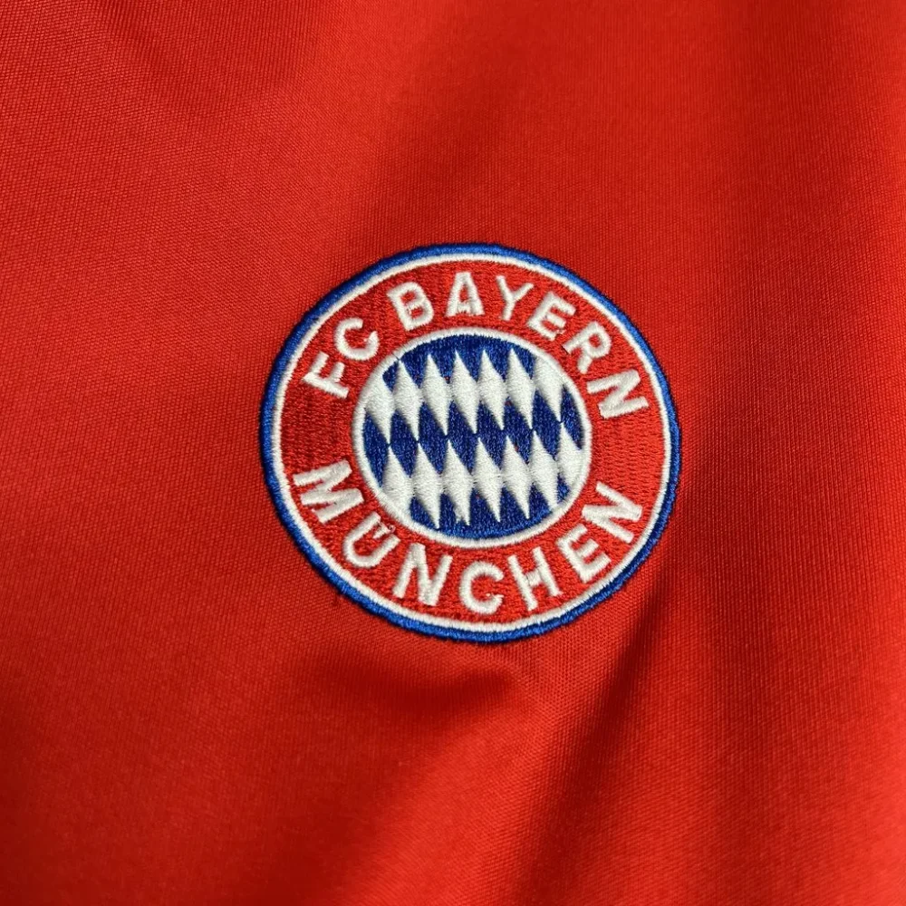 Bayern Munich Retro Jersey Home Soccer Shirt 1999-2001 - Image 5